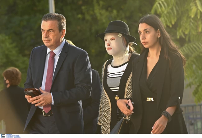 Δίκη για βιτριόλι - Συγκλονίζει ο ψυχίατρος της Ιωάννας: Δεν είχα ξαναδεί ποτέ μου άνθρωπο χωρίς πρόσωπο