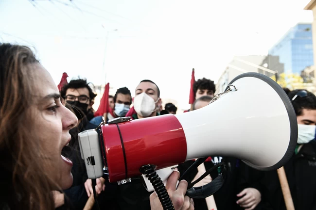 13 χρόνια από τη δολοφονία Γρηγορόπουλου: Εκπαιδευτικό συλλαλητήριο - Κλειστοί δρόμοι στην Αθήνα