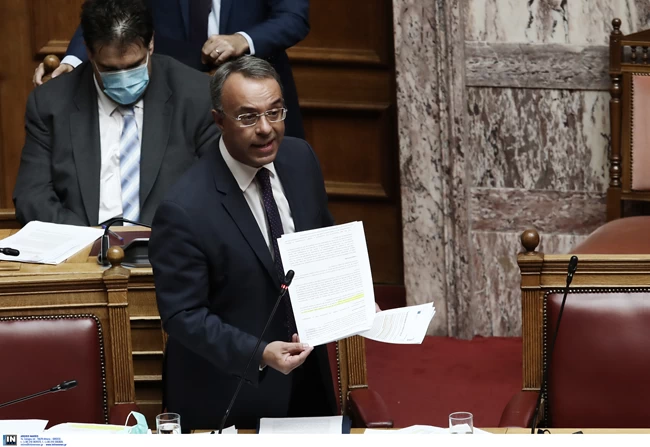 Αναδρομικά: Πώς, πότε και πόσα θα πάρουν οι συνταξιούχοι- Εξαιρούνται δώρα και επικουρικές