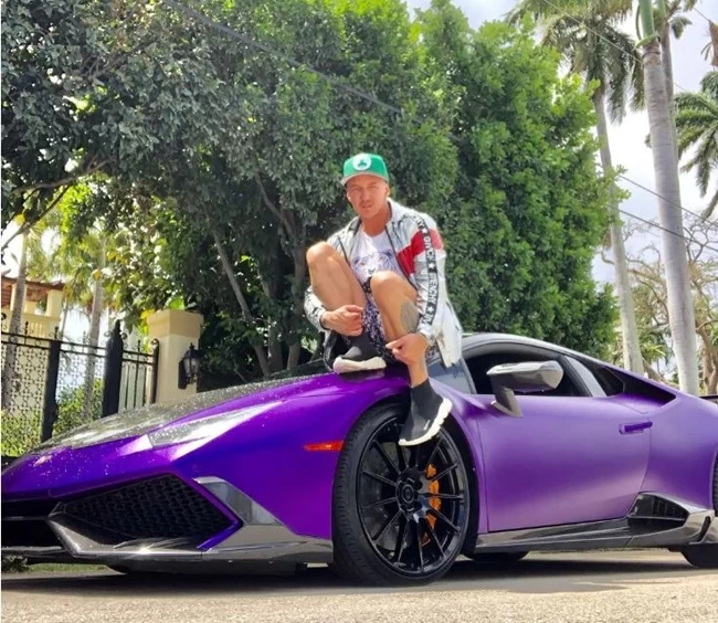 Τραγικό τέλος για εκατομμυριούχο Influencer που έβγαλε λεφτά με τα κρυπτονομίσματα - Η σορός του βρέθηκε σε βαλίτσα