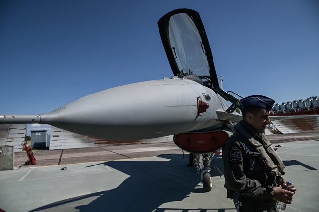 f-16 viper