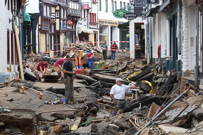 Συνεχίζεται ο θρήνος στη Γερμανία: Έφτασαν τους 180  οι νεκροί από τις πλημμύρες- Προειδοποίηση για νέες βροχοπτώσεις