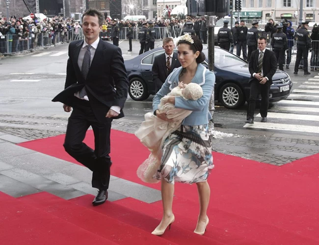 PRINCESS MARY