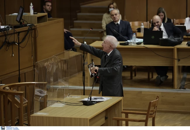 ΚΩΝΣΤΑΝΤΙΝΟΣ ΠΛΕΥΡΗΣ