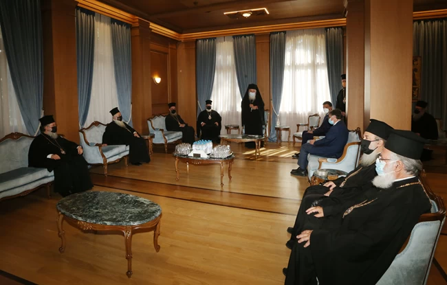 Ξεκάθαρο μήνυμα της Ιεράς Συνόδου: Ο εμβολιασμός αποτελεί μέγιστη πράξη ευθύνης απέναντι στον συνάνθρωπο