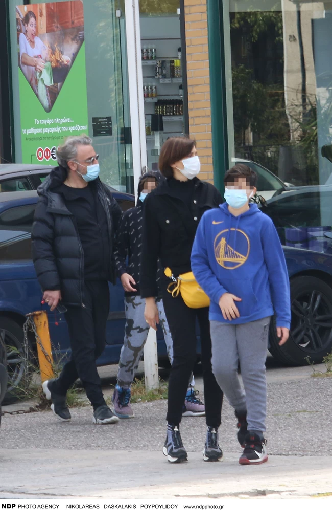 Άννα Μαρία Παπαχαραλάμπους