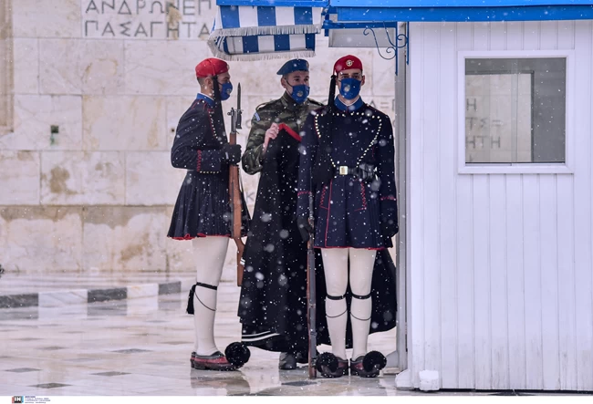 χιόνια αθήνα προεδρική φρουρά