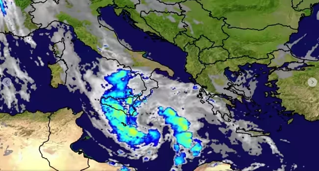 Προειδοποίηση Μαρουσάκη: Καταφθάνει ο μεσογειακός κυκλώνας "Νέαρχος" - Οι 4 περιοχές που κινδυνεύουν