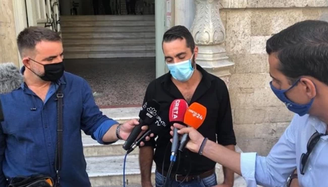 Μάνος Παρασκάκης