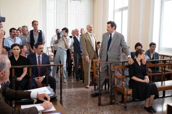 Άγριες Μέλισσες