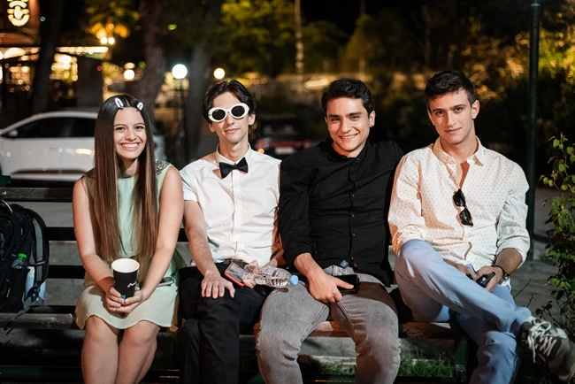 κανε οτι κοιμασαι