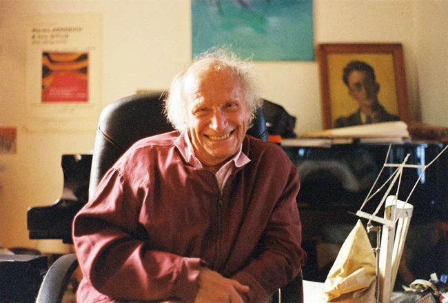 Πέθανε ο μύθος του βιολιού, Ιβρι Γκίτλις