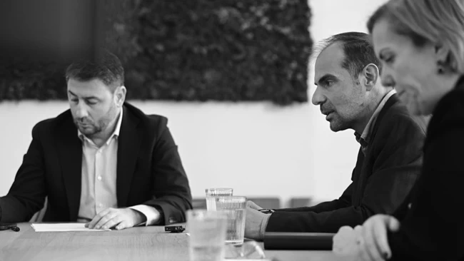 Οι πέντε προτάσεις του ΠΑΣΟΚ για τους σιδηρόδρομους μετά το δυστύχημα στα Τέμπη - Σύσκεψη Ανδρουλάκη με ειδικούς