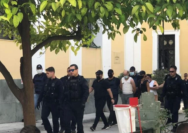 Βιαστής Πετράλωνα