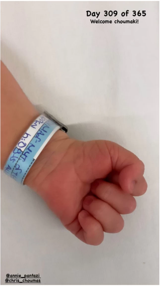 Γέννησε η Άννη Πανταζή: Η πρώτη φωτογραφία του νεογέννητου στην αγκαλιά του μπαμπά του