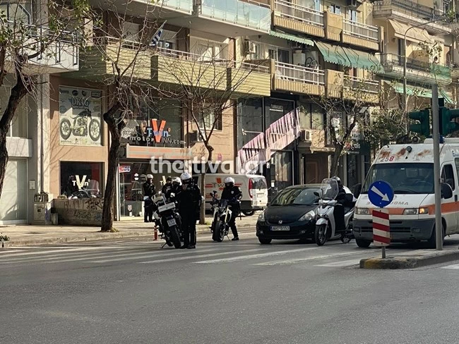 Πυροβολισμοί στη Θεσσαλονίκη: Οπαδικά τα κίνητρα - Δύο τραυματίες, αναζητούνται οι δράστες