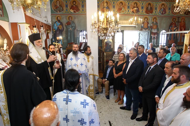 Φωτιά στο Μάτι: Σε φορτισμένο κλίμα το μνημόσυνο-Το μήνυμα Χαρδαλιά