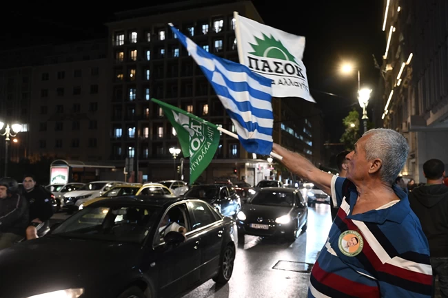 ΧΑΡΗΣ ΔΟΥΚΑΣ