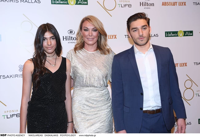 NIKOLAS_EVAGELATOS_TATIANA_STEFANIDOU_LYDIA_EVAGELATOY