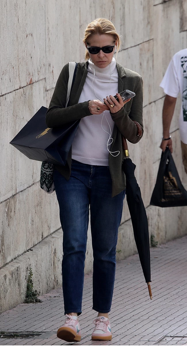 Τζένη Μπαλατσινού