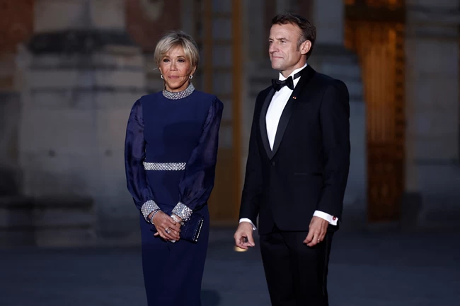 macron king charles