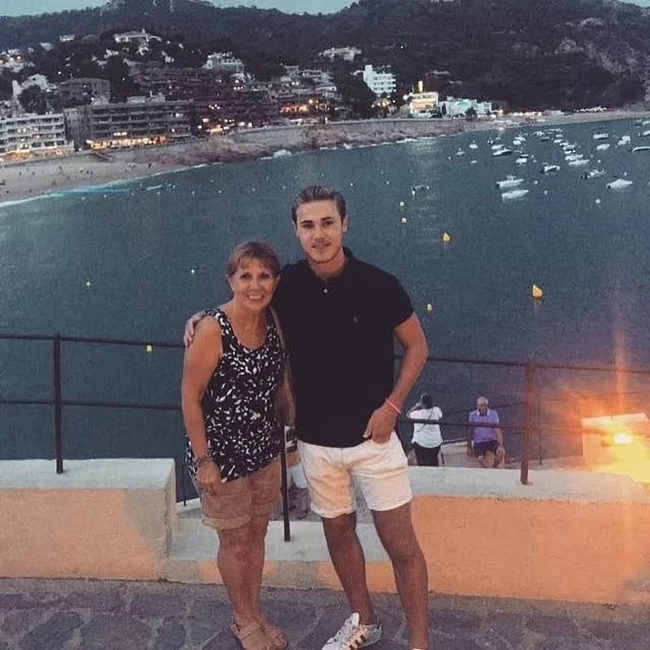 ΣΠΑΤΑ ΕΛΙΚΟΠΤΕΡΟ