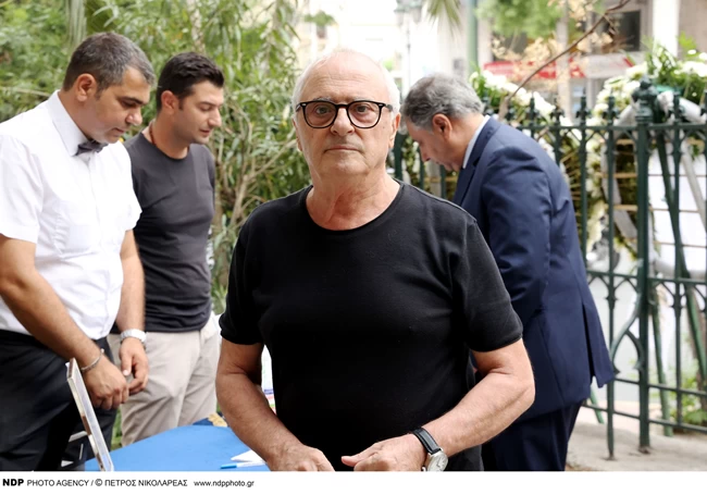 ΚΗΔΕΙΑ ΡΟΜΠΕΡΤ ΟΥΙΛΙΑΜΣ