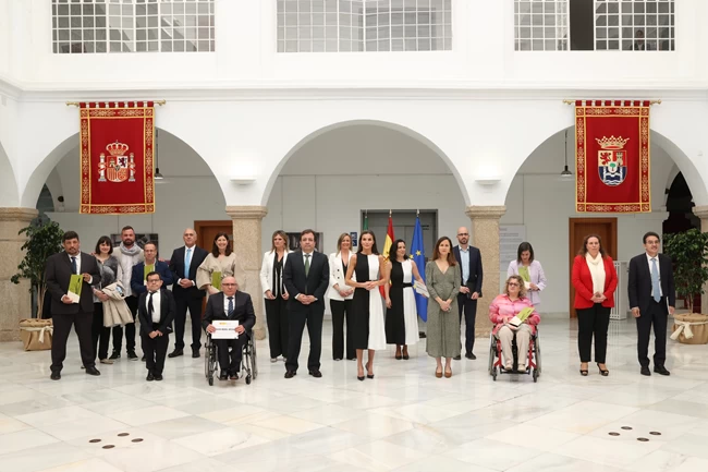 Τα νεύρα της βασίλισσας Λετίσια: Το απίθανο φόρεμα και ο εκνευρισμός της όταν κατάλαβε την ατυχία της