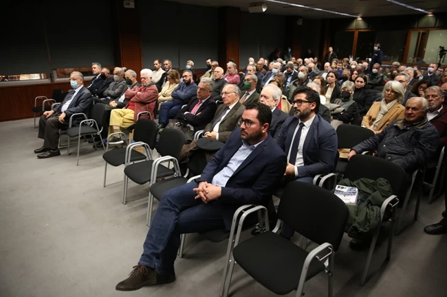 ΒΙΒΛΙΟ ΚΡΥΦΕΣ ΠΤΥΧΕΣ ΤΟΥ ΜΑΚΕΔΟΝΙΚΟΥ