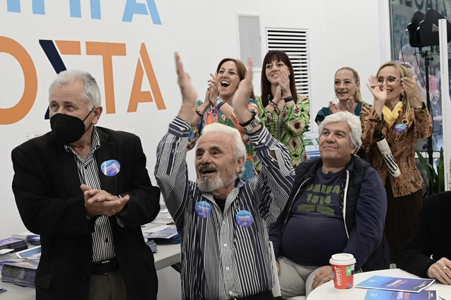 ΠΑΝΗΓΥΡΙΣΜΟΙ EXIT POLL