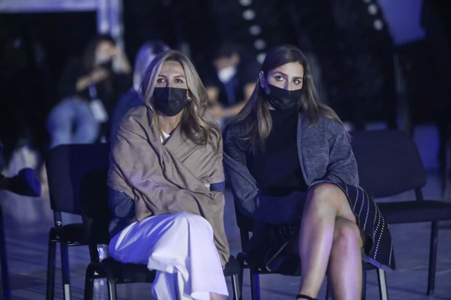 ΜΑΡΕΒΑ ΚΑΙ ΜΑΡΓΑΡΙΤΑ ΜΗΤΣΟΤΑΚΗ.j