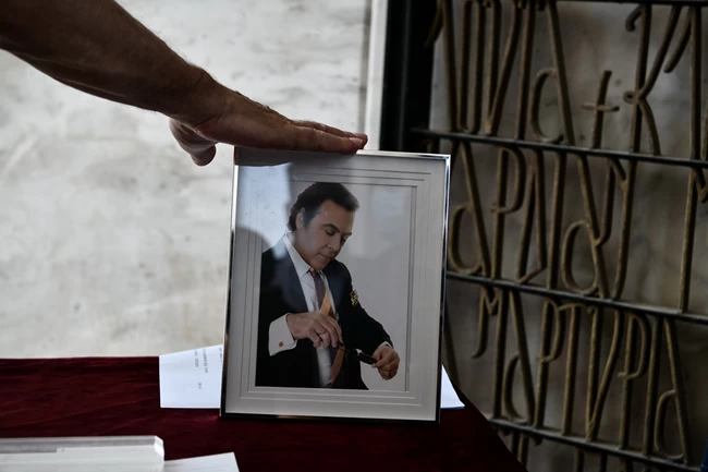 τολης βοσκοπουλος