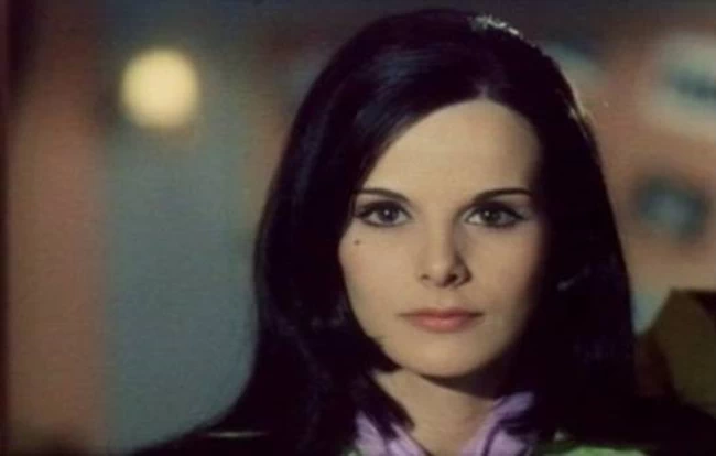 ΕΛΕΝΑ ΝΑΘΑΝΑΗΛ