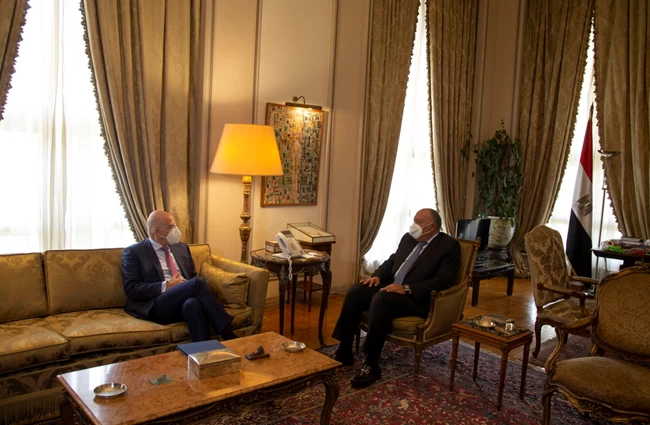 Δένδιας