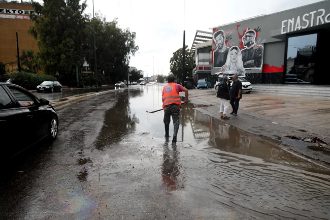 Αθήνα δρόμοι καταιγίδα