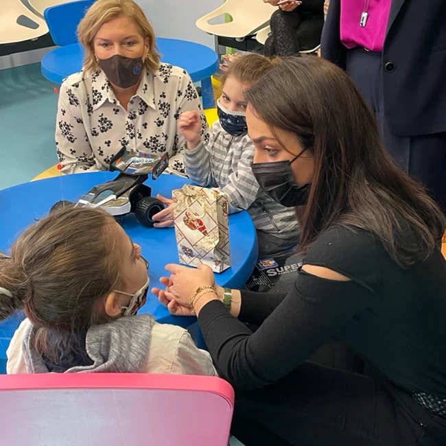 ΔΟΜΝΑ ΜΙΧΑΗΛΙΔΟΥ