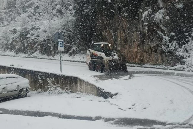 Συνθήκες παγετού στη Λέσβο - Νεκρός πρόσφυγας από το κρύο