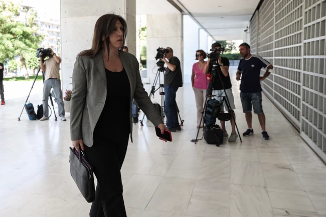 "Μου κάνετε bullying": Έξαλλη η Κωνσταντοπούλου με την πρόταση να τεθεί εκτός Εξεταστικής για τα Τέμπη λόγω ασυμβίβαστου