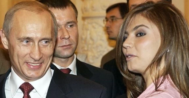 Εκλιπαρούν την 38χρονη ερωμένη του Πούτιν να τον λογικέψει - Διεθνής καμπάνια για να την απελάσει η Ελβετία