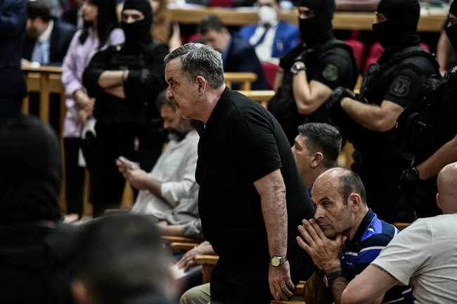 ΧΡΥΣΗ ΑΥΓΗ ΔΙΚΗ