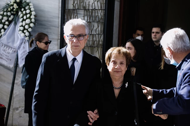 κηδεια αιμιλιου ζαχαρεα