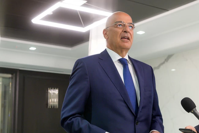 Βραζιλία: Με ελληνικές σημαίες οι μηχανές της αστυνομίας προς τιμήν του Νίκου Δένδια