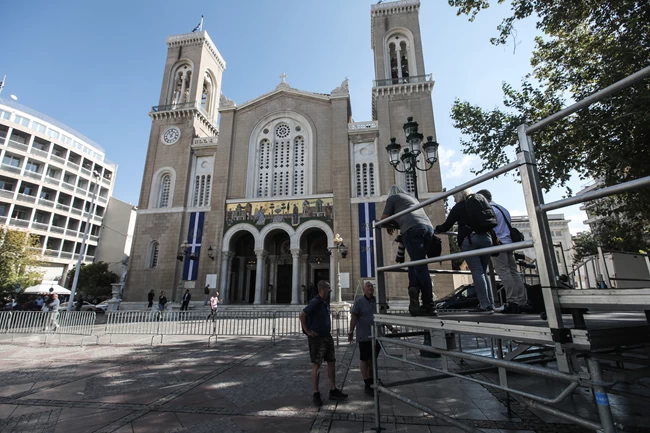 ΦΙΛΙΠΠΟΣ ΓΛΥΞΜΠΟΥΡΓΚ ΝΙΝΑ ΦΛΟΡ