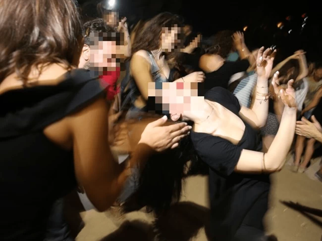 Πάτρα: Γαμήλιο γλέντι μέχρι τα ξημερώματα με ορχήστρα και 400 καλεσμένους - Συνελήφθη ο ιδιοκτήτης του καταστήματος