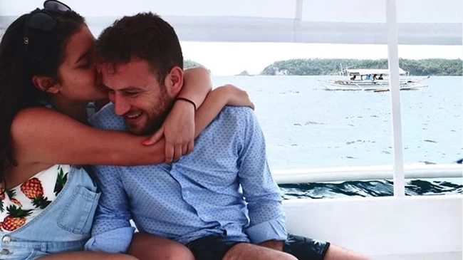 Γλυκά Νερά: Στο μικροσκόπιο της ΕΛΑΣ η "ψυχολόγος" της Καρολάιν - Τι ήξερε για το ζευγάρι και τι απαντά η ίδια για τις καταγγελίες