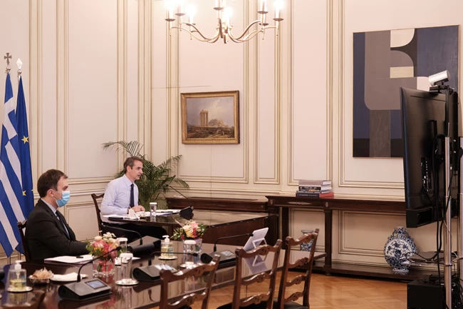 Μητσοτάκης: Στο μικροσκόπιο το σχέδιο εμβολιασμού κατά του κορονοϊού - Τηλεδιάσκεψη με Τσιόδρα