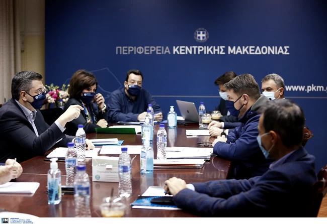 Μήνυμα Χαρδαλιά για τα Χριστούγεννα: "Δεν υπάρχει ζήτημα για κανένα ρεβεγιόν - Σαρωτικοί έλεγχοι μετά τις 10 το βράδυ"