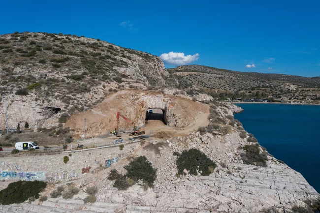 Τρύπες του Καραμανλή: Ξανά στην κυκλοφορία από το πρωί του Σαββάτου - Με κατεύθυνση προς Σούνιο