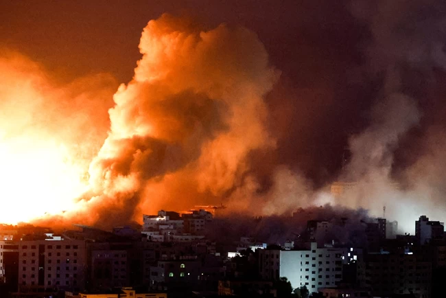 Παγκόσμια ανησυχία για τη Μέση Ανατολή: Υπό πολιορκία η Γάζα - "Πόλεμο ήθελαν, πόλεμο θα έχουν", λέει ο Νετανιάχου