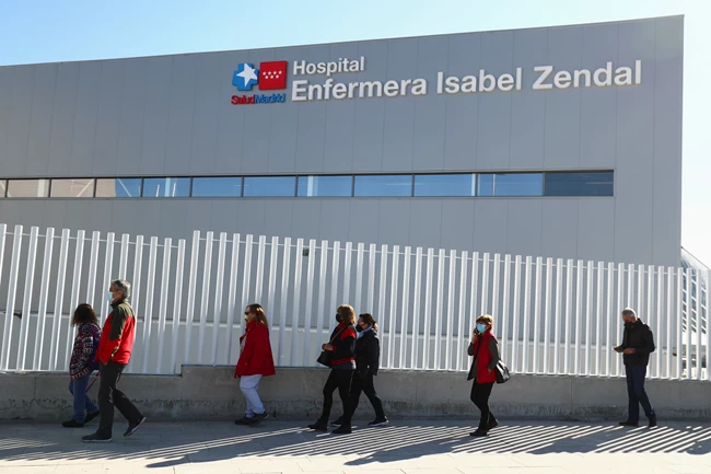 Ουρές στη Μαδρίτη για το εμβόλιο της AstraZeneca
